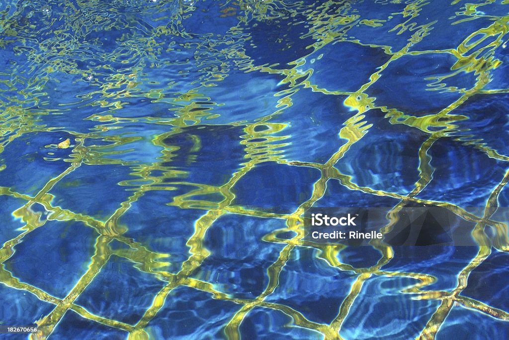 水中のタイル - 反射のロイヤリティフリーストックフォト