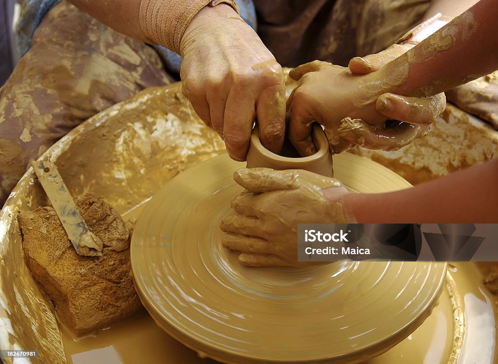 Enseñanza de cerámica - Foto de stock de Adulto libre de derechos