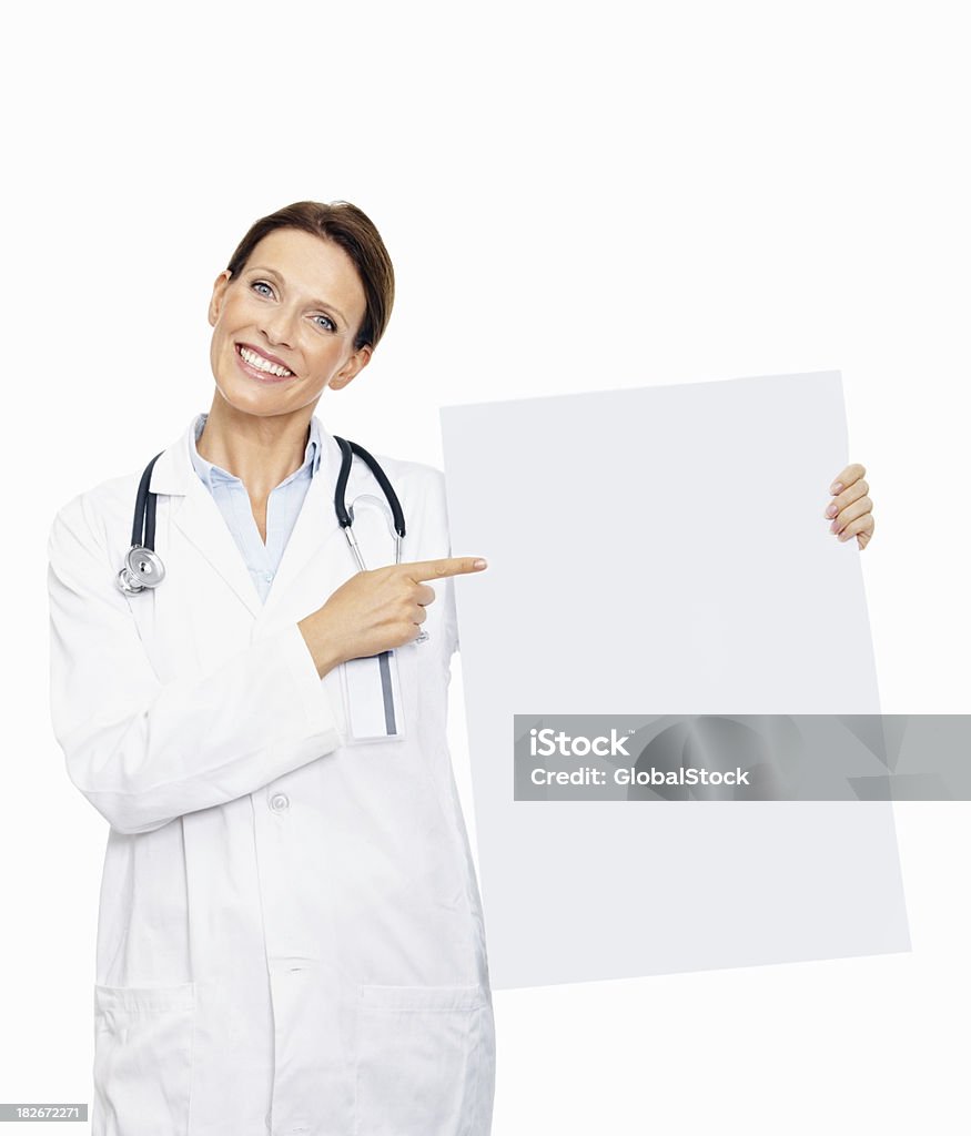 Feliz médico segurando a placa de anúncio - Royalty-free 30-39 Anos Foto de stock