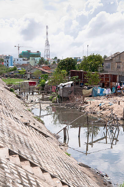 istock Litter And Pollution In A Rundown Housing Area 182674330