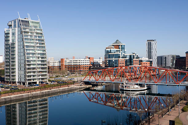 istock Salford Quays swing bridge 182674981