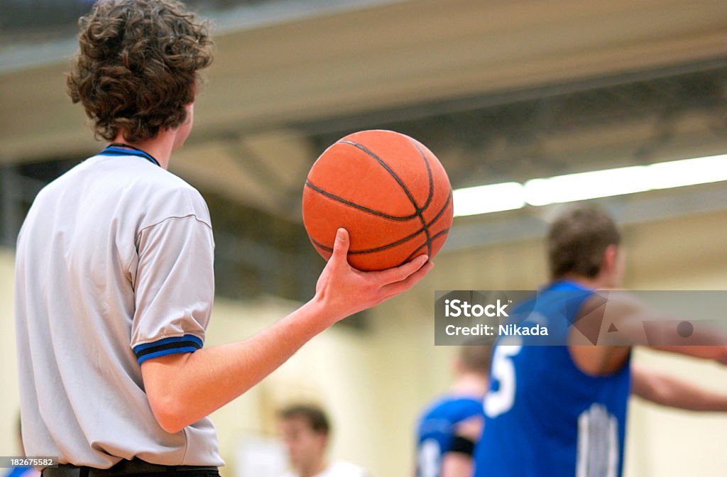 Basket-ball. C'est parti&nbsp;! - Photo de Arbitre - Officiel sportif libre de droits