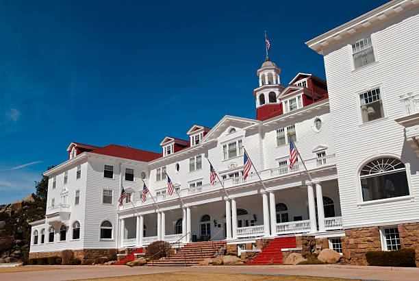 istock Stanley Hotel in Estes Park, Colorado from the side 182676113