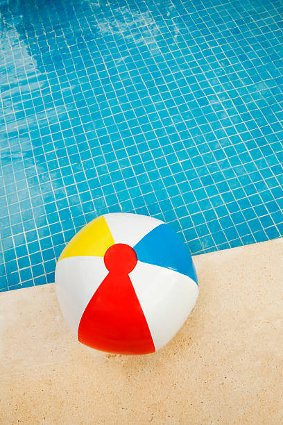 istock Beach Ball and the Summer Swimming Pool Vt 182677218