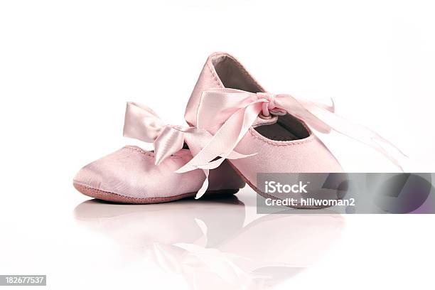 Baby Ballerina Shoes - Fotografie stock e altre immagini di Pantofola - Pantofola, Rosa - Colore, Bambino