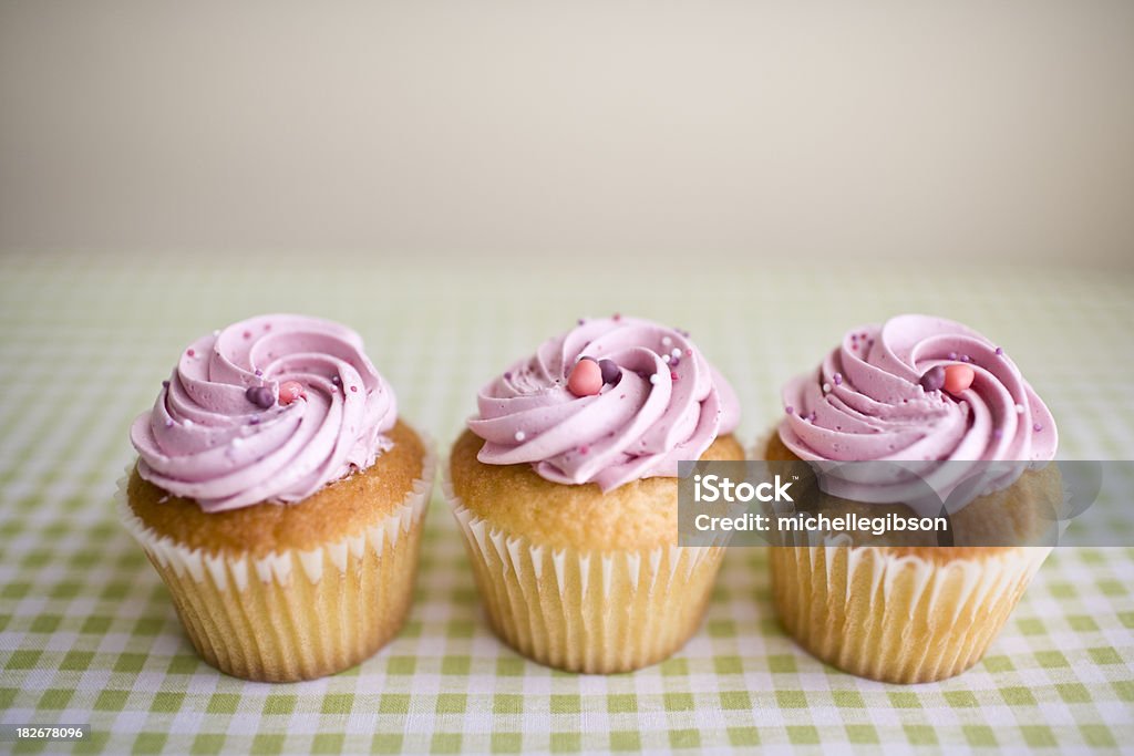 Rosa Cupcakes - Foto stock royalty-free di A quadri