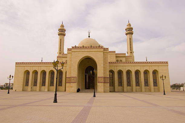 istock Al Fateh mosque Bahrain 182678516
