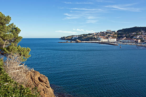 istock Harbour of Banyuls 182678800