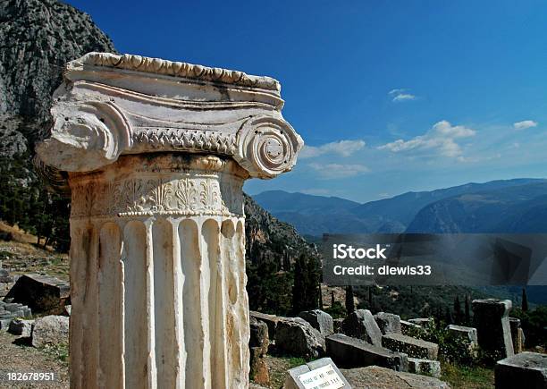 Delphi Ruinas Grecia Foto de stock y más banco de imágenes de Delfos - Delfos, Arqueología, Museo
