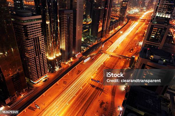 Dubai Di Notte - Fotografie stock e altre immagini di Appartamento - Appartamento, Attico - Appartamento, Attività