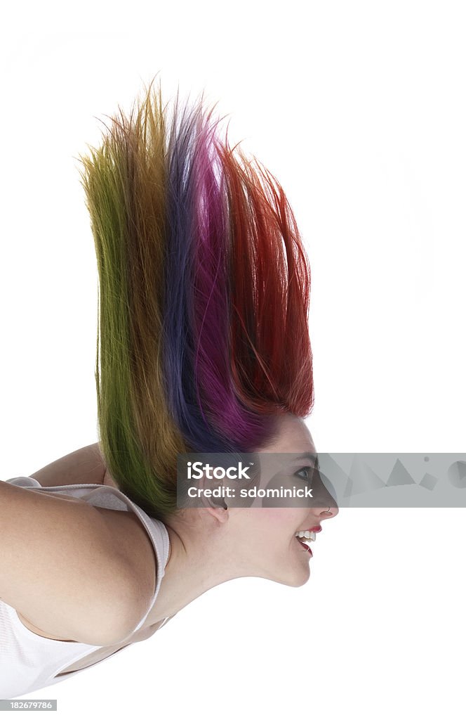 Женщина с красочными сумасшедший волос - Стоковые фото Белый фон роялти-фри