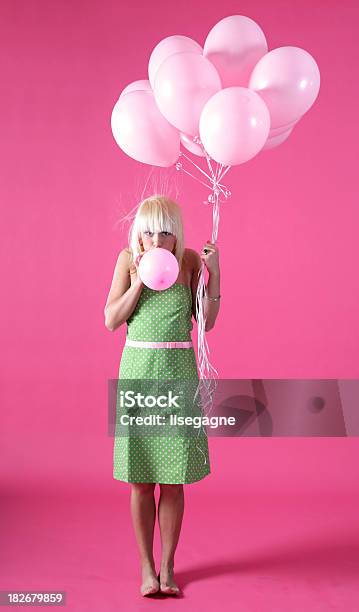 Foto de Mulher Com Balões e mais fotos de stock de Balão - Decoração - Balão - Decoração, Maço de Flores, Adulto