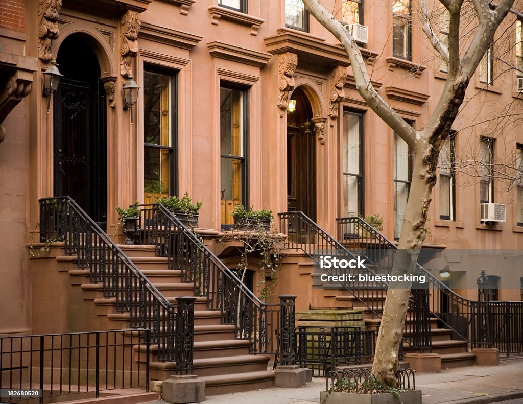 Brooklyn Brownstones - Zbiór zdjęć royalty-free (Brunatny piaskowiec)