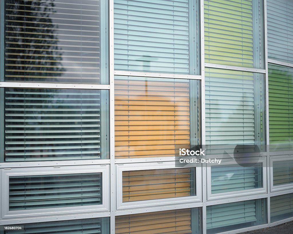 Colore tende, Berlino, Germania. - Foto stock royalty-free di Finestra