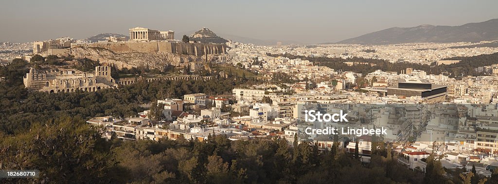 파노라마처럼 펼쳐지는 스카이라인 아크로폴리스 in 애슨스 - 로열티 프리 아테네 스톡 사진
