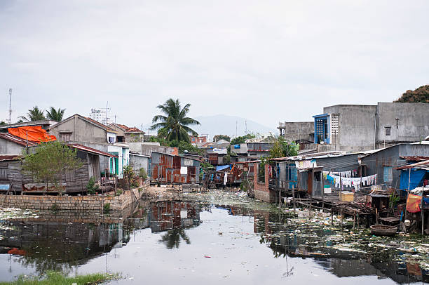 istock Litter And Pollution In A Rundown Housing Area 182680784
