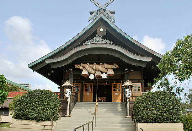 istock Shinto Shrine in Honolulu, Hawaii 182682338