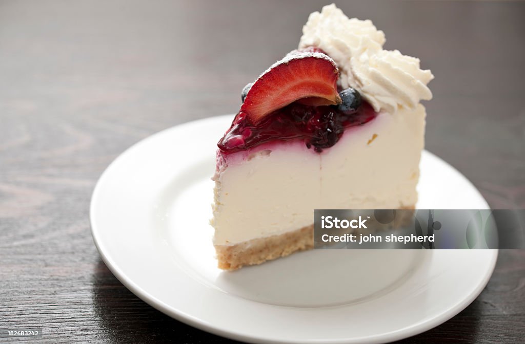 Tranche de fraise Cheescake - Photo de Aliment en portion libre de droits