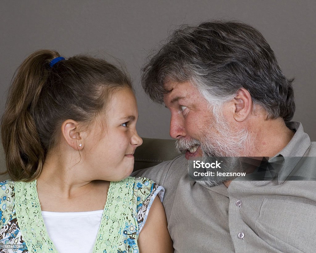 Daddy e filha fazendo rostos - Royalty-free Adulto Foto de stock