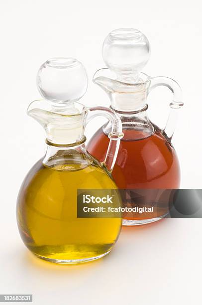 Olio E Aceto - Fotografie stock e altre immagini di Aceto - Aceto, Aceto balsamico, Alimentazione sana