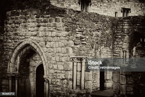 Photo libre de droit de Les Ruines De Bishop Lincolns Medieval Palace banque d'images et plus d'images libres de droit de Antique - Antique, Architecture, Bâtiment vu de l'extérieur