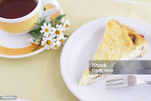 Ricottapie Und Tee Stockfoto und mehr Bilder von Ansicht aus erhöhter Perspektive - Ansicht aus erhöhter Perspektive, Blüte, Dessertpasteten