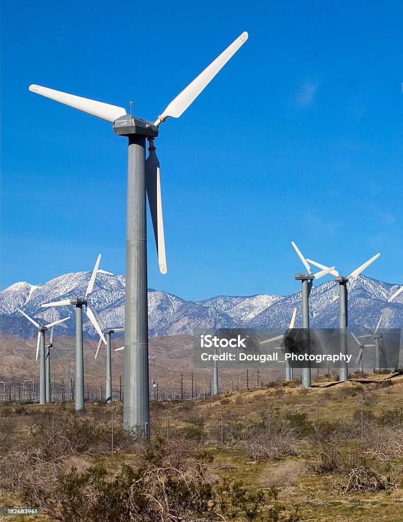 San Gorgonio qui se trouve à la ferme de Turbines de vent de la génération d'énergie renouvelables - Photo de Centrale électrique libre de droits