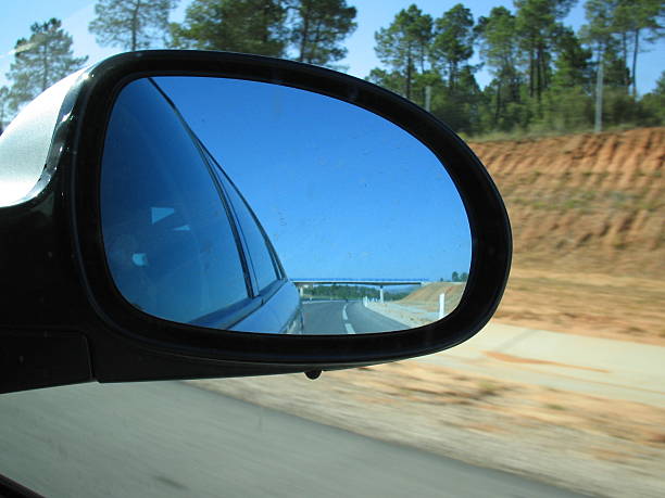 Miroir droit de la voiture - Photo