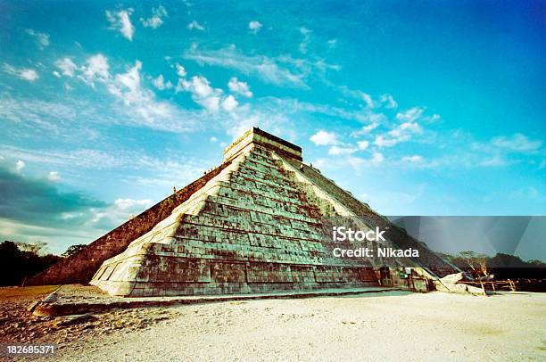 Пирамида Майя — стоковые фотографии и другие картинки Аборигенная культура - Аборигенная культура, Архитектура, Бог