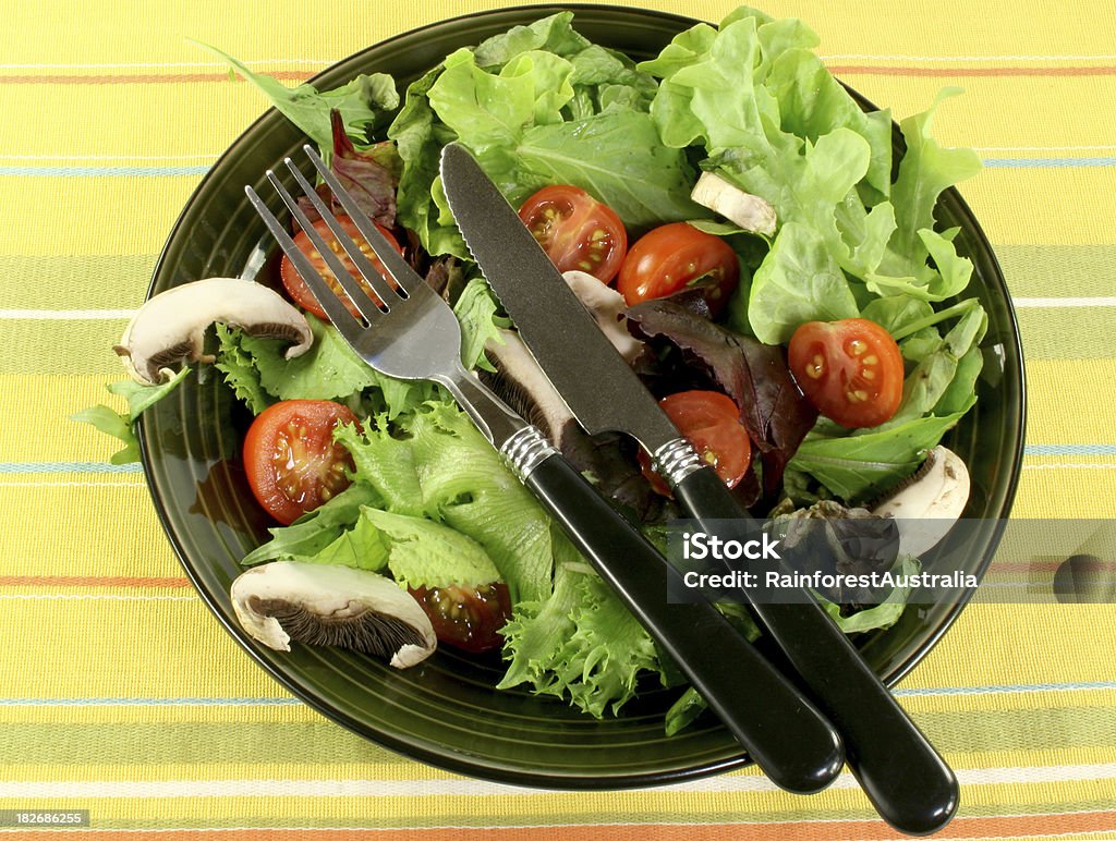 Salade de légumes, de tomates et champignons - Photo de Aliment libre de droits