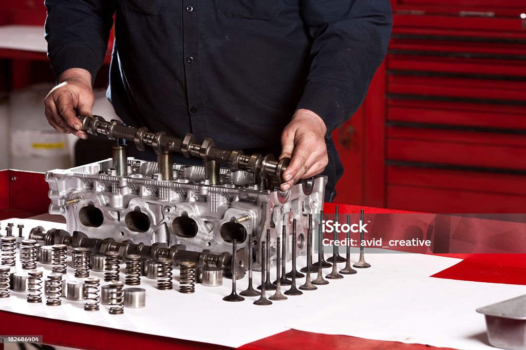 Mecânico reconstrução Motor-Crankshaft - Foto de stock de Cambota royalty-free