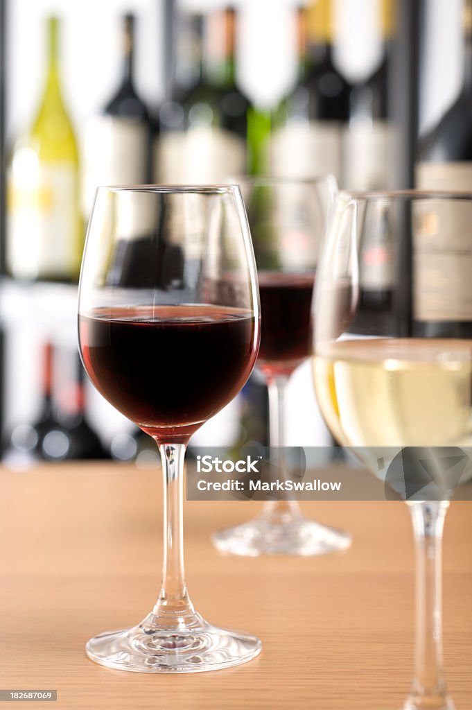 Degustación de vinos - Foto de stock de Bebida alcohólica libre de derechos