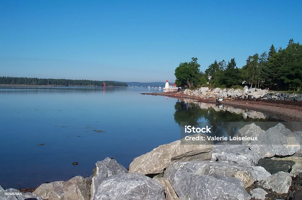 Faro de New Brunswick y al mar - Foto de stock de Agua libre de derechos