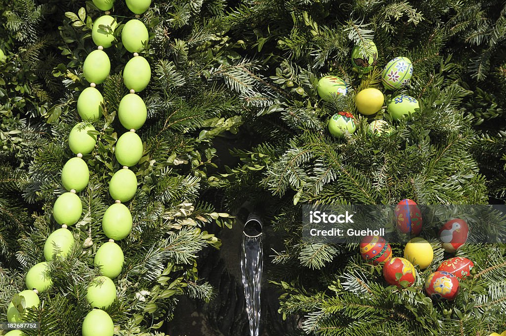 Osterbrunnen z Wielkanoc jaja - Zbiór zdjęć royalty-free (Bez ludzi)