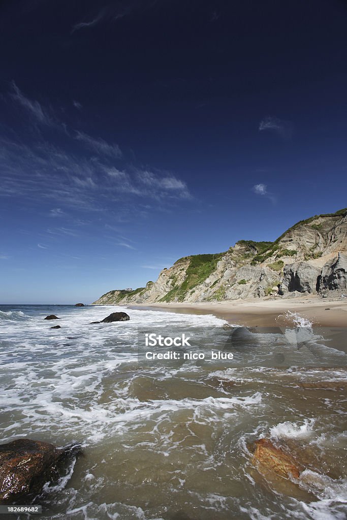 Tranquilla spiaggia dopo bluffs - Foto stock royalty-free di Dettaglio architettonico in legno intagliato