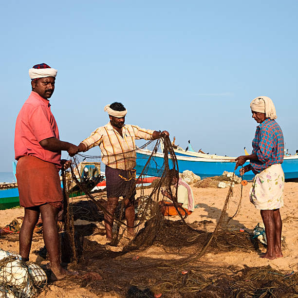istock Indian fishermen 182690505