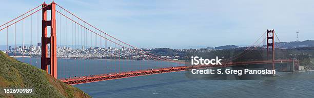 Puente Golden Gate Foto de stock y más banco de imágenes de Aire libre - Aire libre, Arquitectura, California
