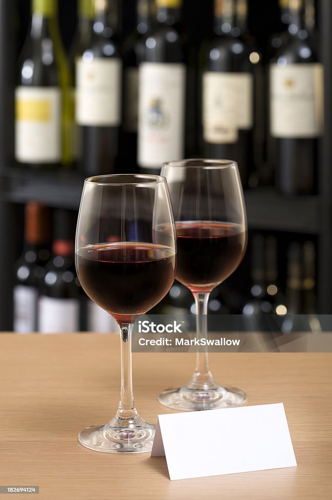 Vinho tinto em exibição - Foto de stock de Bebida alcoólica royalty-free