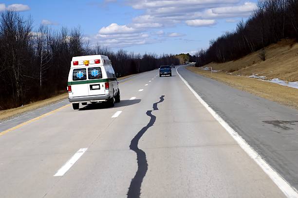 ambulance chaser - interstate 95 photos et images de collection
