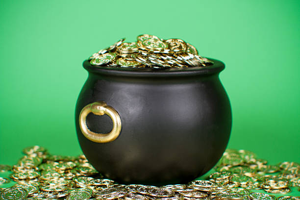 istock Pot of Gold 182696885