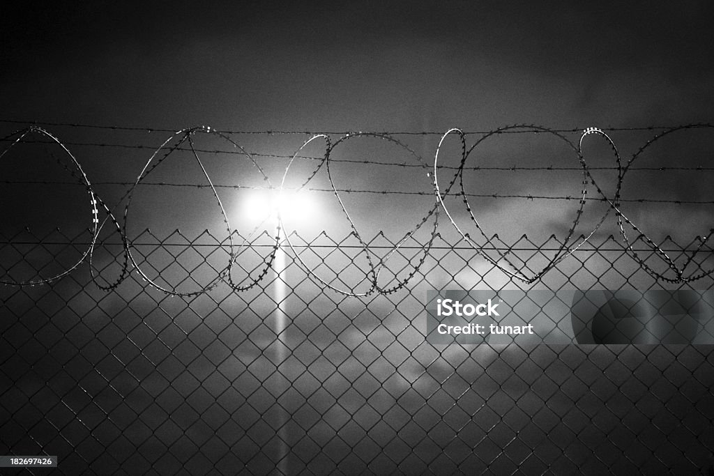 Тюрьма - Стоковые фото Ночь роялти-фри