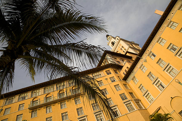 역사적이다 럭셔리 호텔, 명소, 여행 목적지, 플로리다 - coral gables hotel tourist resort building exterior 뉴스 사진 이미지