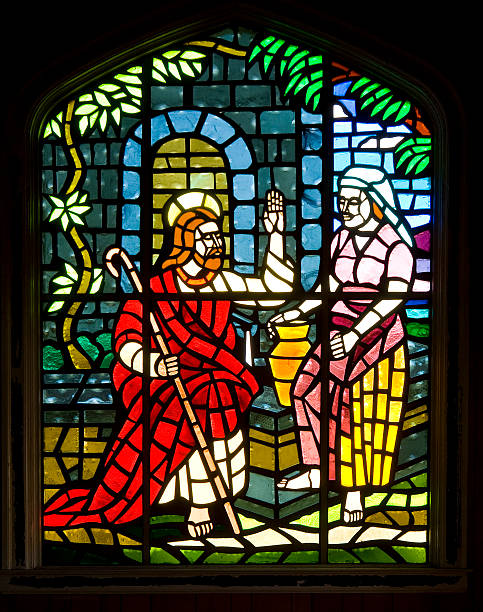 buntglas-fenster-jesus christus drehen wasser in wein - stained glass jesus christ water wine stock-fotos und bilder
