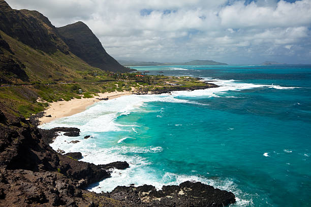 istock Hawaiian Coastline- Makapuu Beach Park 182702893