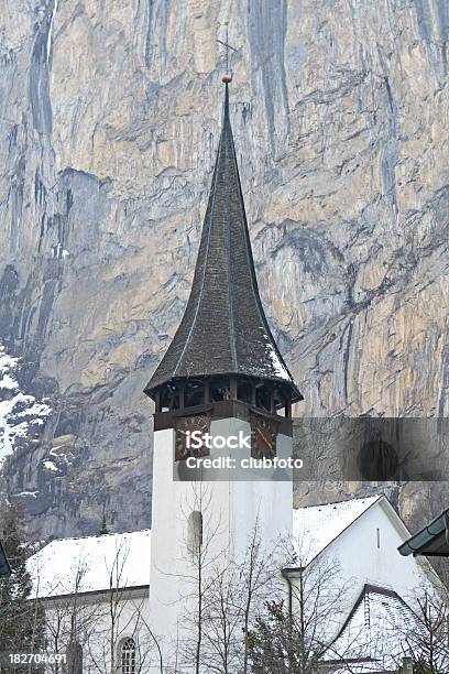 Igreja Na Cidade De Murren Cantão De Berna Suíça - Fotografias de stock e mais imagens de Alpes Europeus - Alpes Europeus, Ao Ar Livre, Bernese Oberland