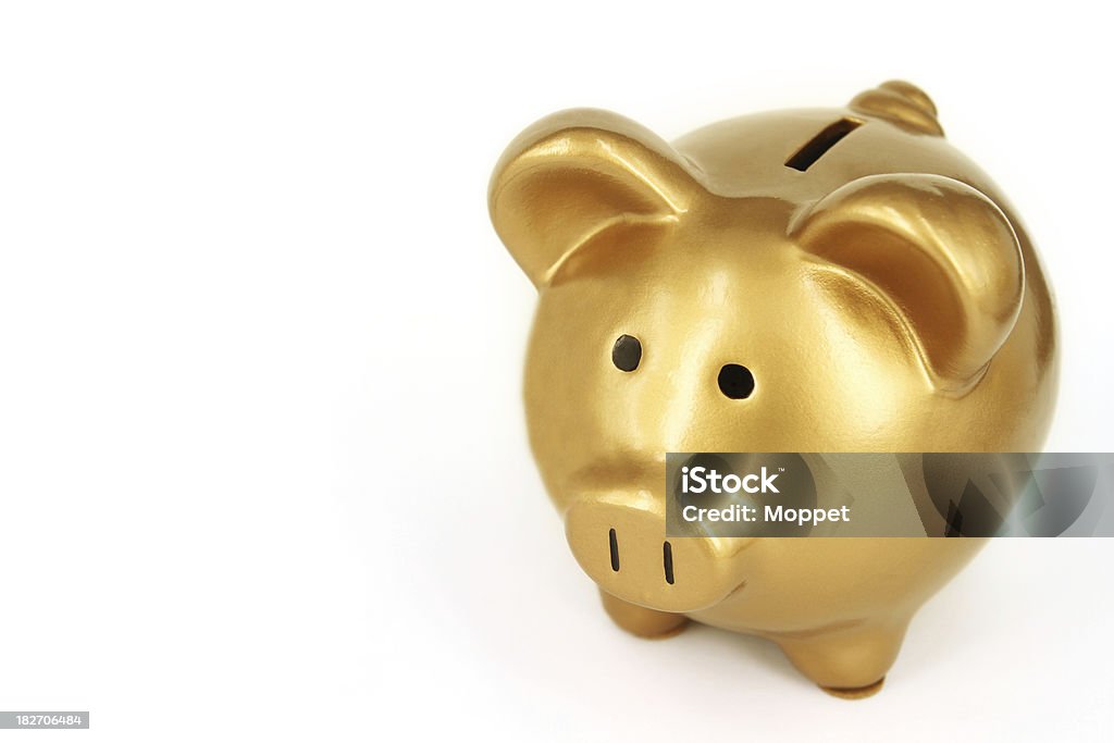 Gold Piggy Bank Stock Photo - Download Image Now - Gold - Metal, Gold  Colored, Piggy Bank - iStock