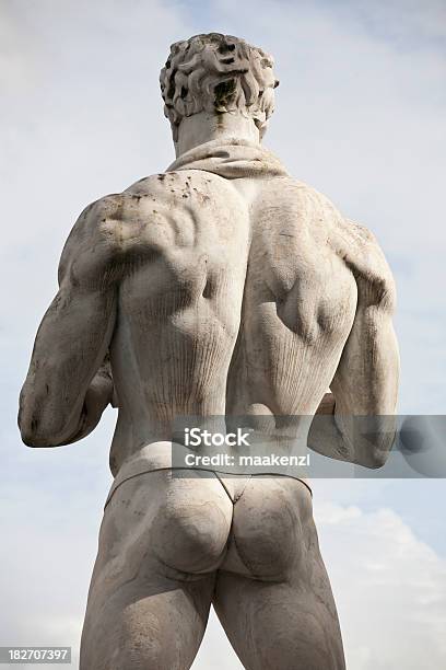 Atleta - Fotografias de stock e mais imagens de Estátua - Estátua, Romano, Vista Traseira