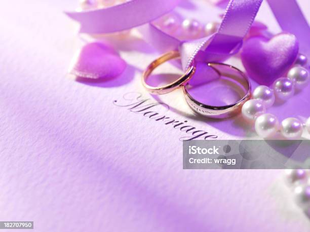 Foto de Palavra Casamento Com Espaço Para Texto e mais fotos de stock de Convite de Casamento - Convite de Casamento, Aliança de casamento, Anel - Joia