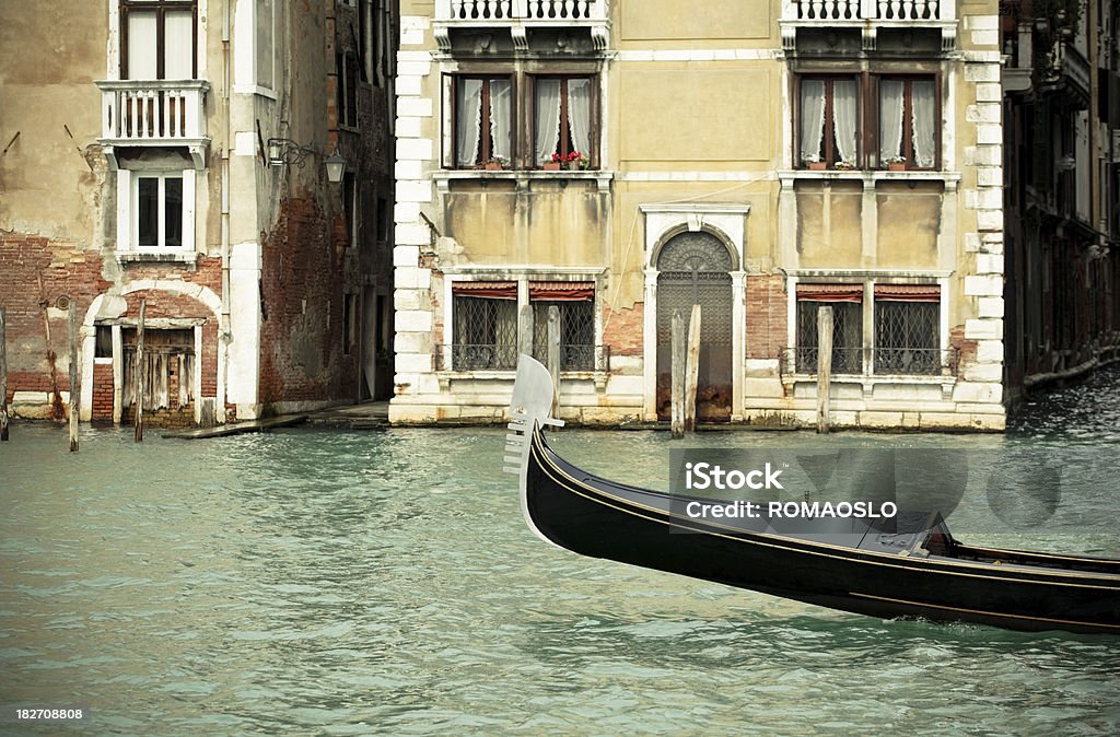 ゴンドラ、大運河、ヴェニスではあまりイタリアの風景 - ゴンドラ船のロイヤリティフリーストックフォト