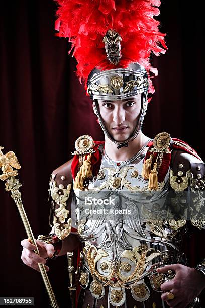 Centurião - Fotografias de stock e mais imagens de Ouro - Metal - Ouro - Metal, Armadura tradicional, Dourado - Cores